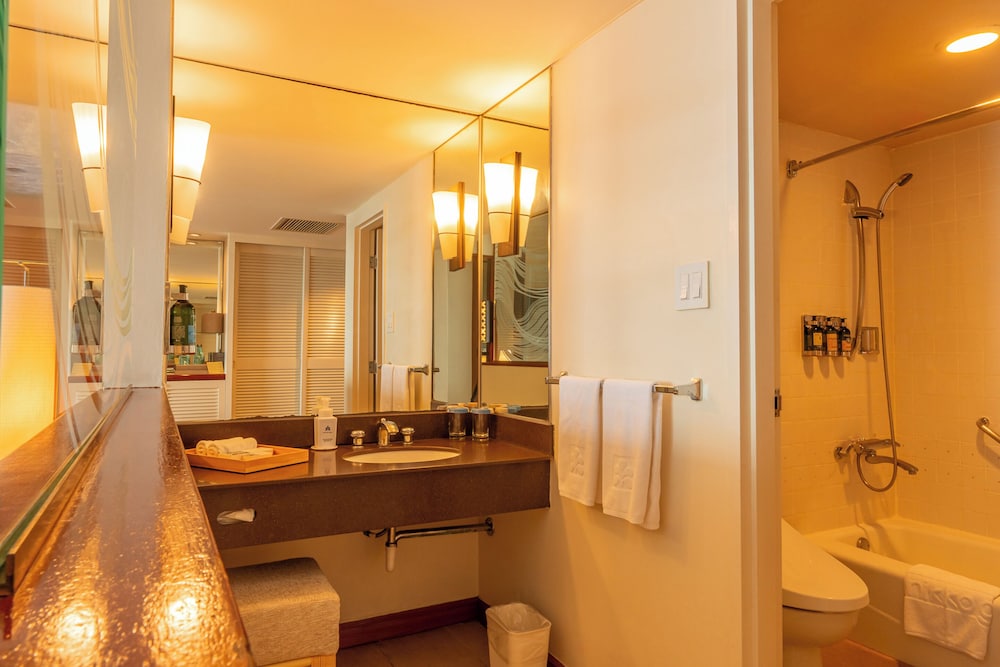 Room, Twin Beds, Ocean Front، Hotel Nikko Guam 3/3