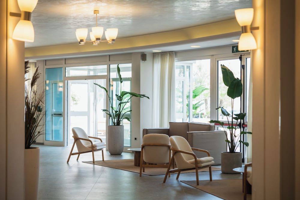 HOTEL RITZ 32/59