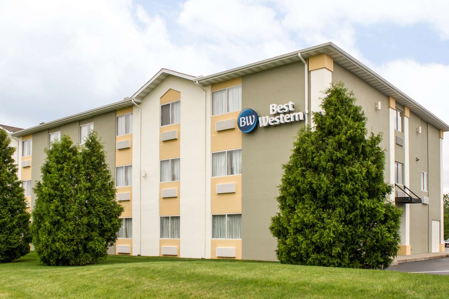 Baymont by Wyndham Maumee Toledo 1/37