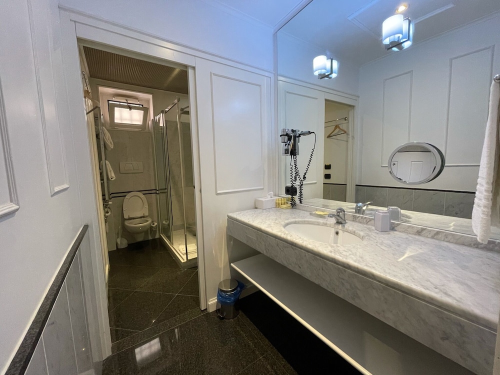 CLASSIC, SUITE, DOUBLE BED, SOFA