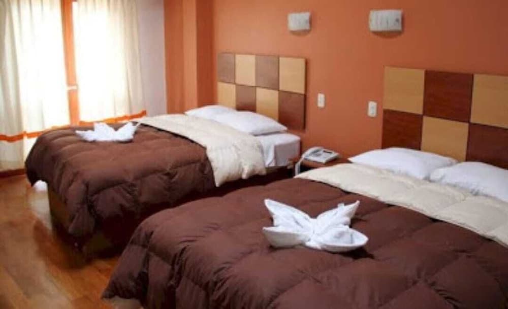 ROOM, TRIPLE