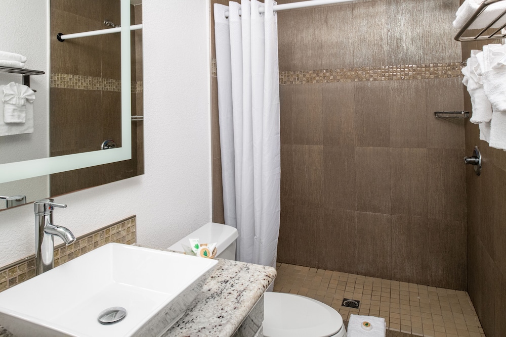Room at Scandia Motel, CARLSBAD - CA