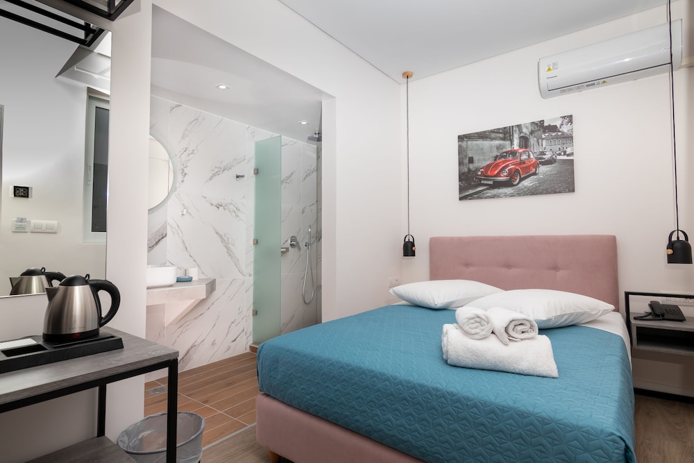 ECONOMY, DOUBLE BED