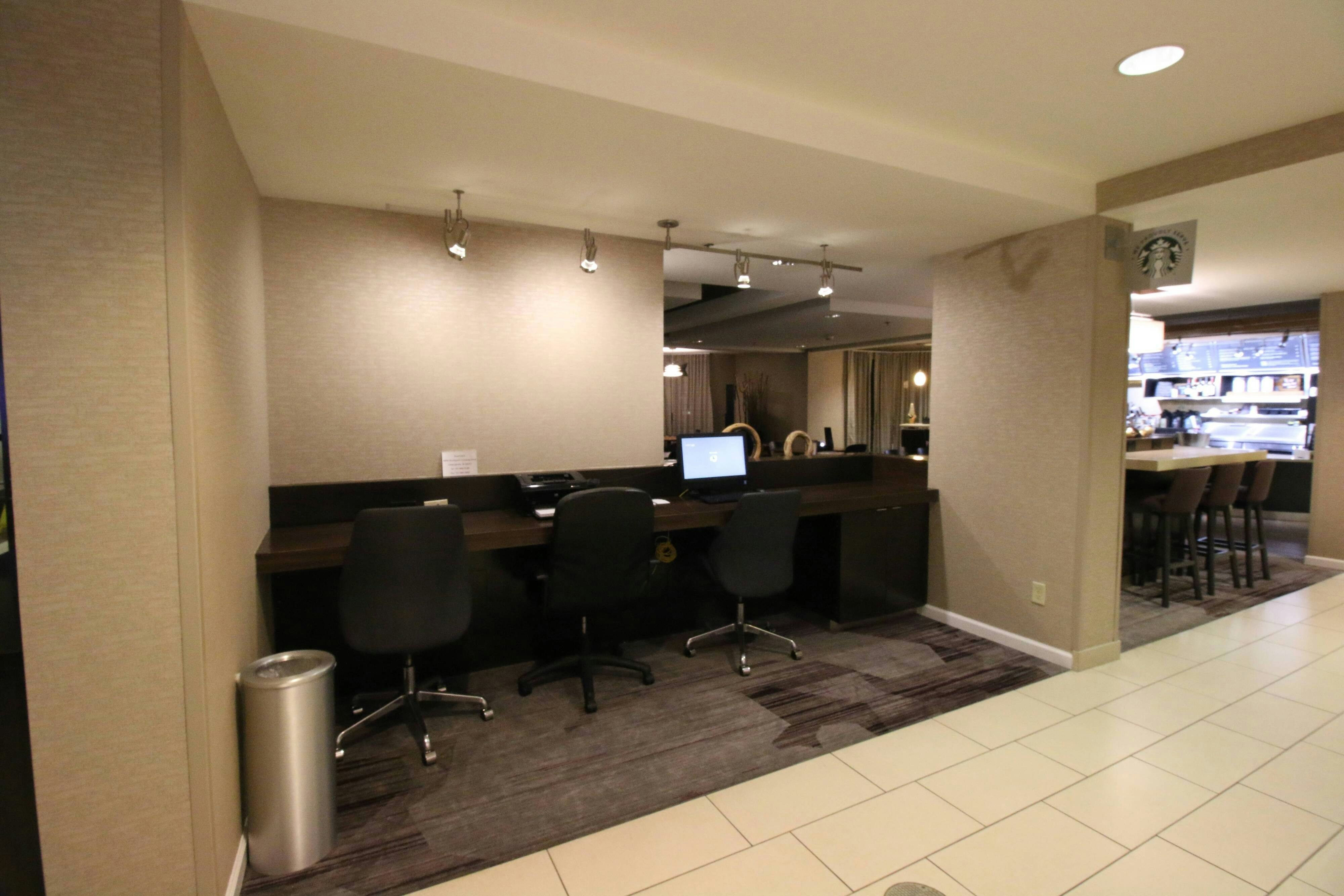 Courtyard by Marriott Indianapolis South 36/38
