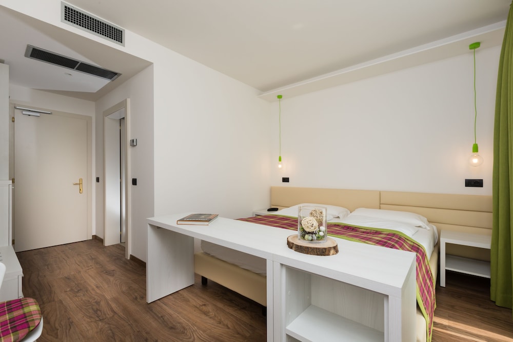 Brione Green Resort 32/69