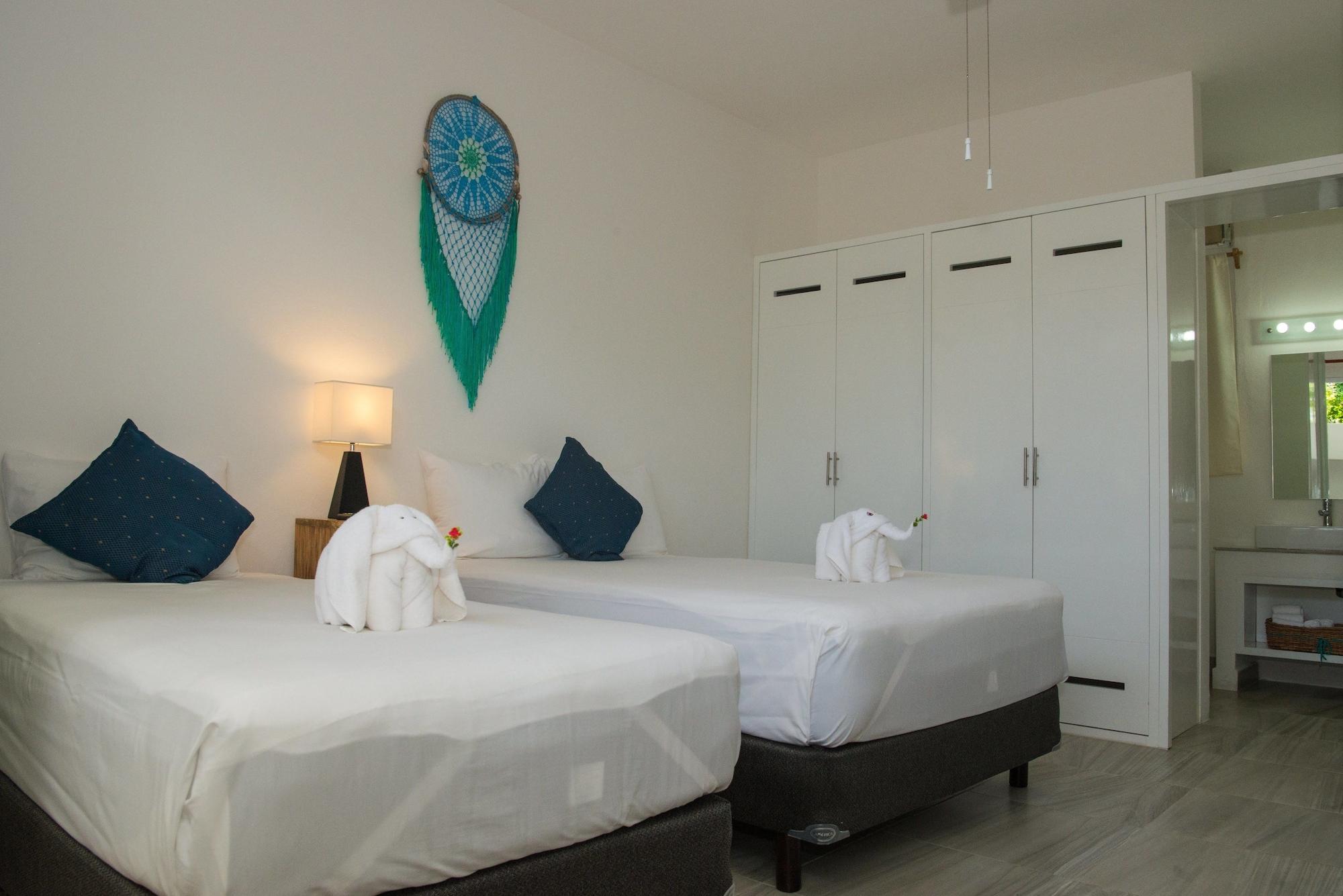 Business, Luxury, Economy, Suite, Rooftop Pool