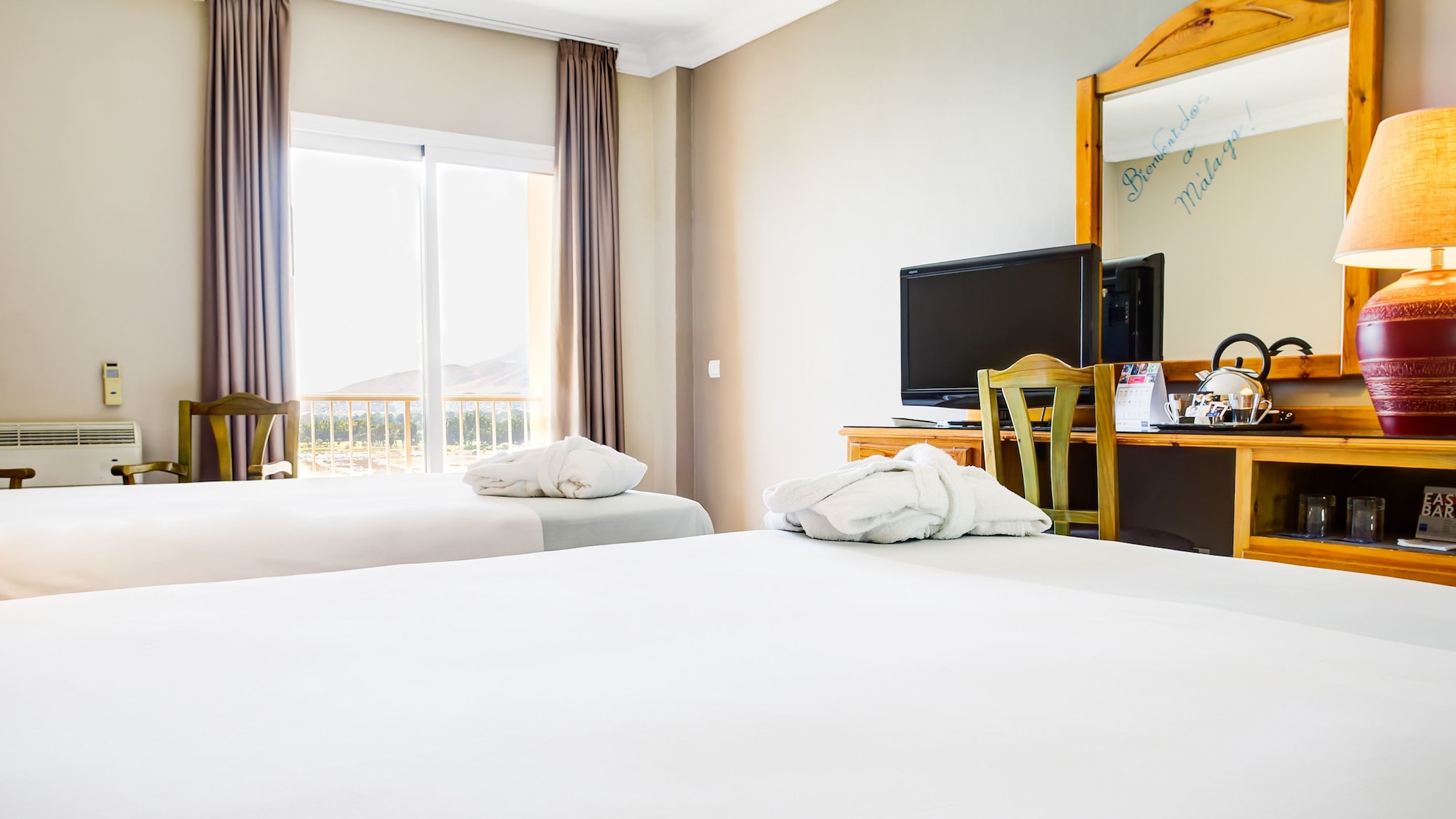 Sol, 2 Queen Beds