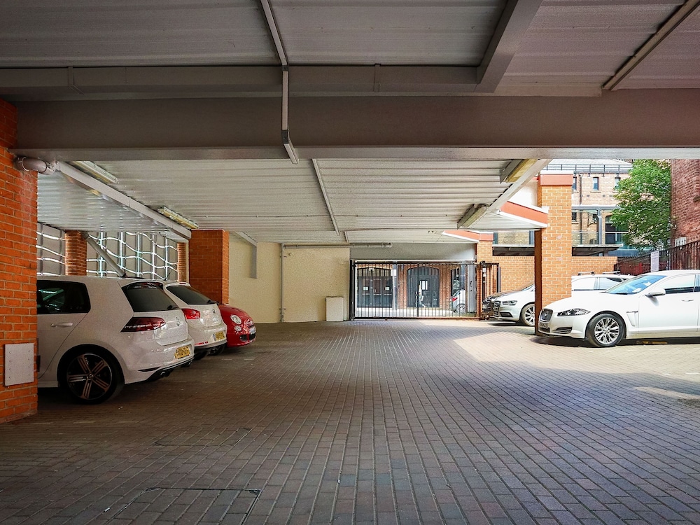 Live In Leeds Millenium Square Apartment 40/45