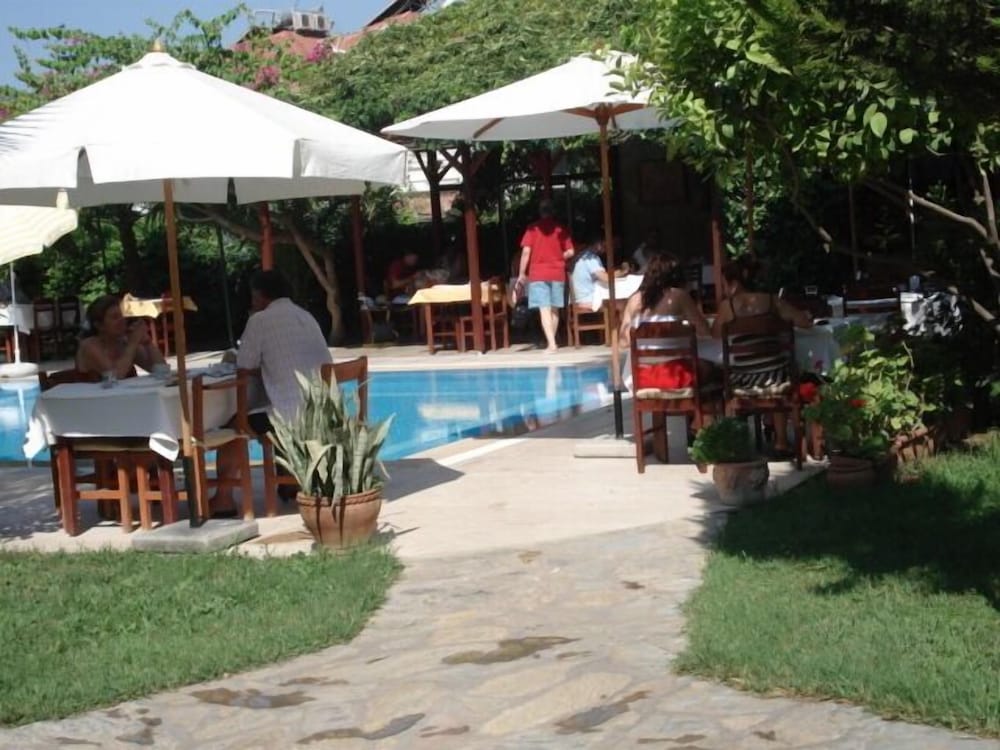 Nirvana Apart Hotel 38/41