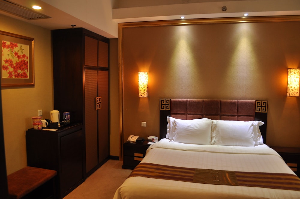 Fortune Hotel 15/27