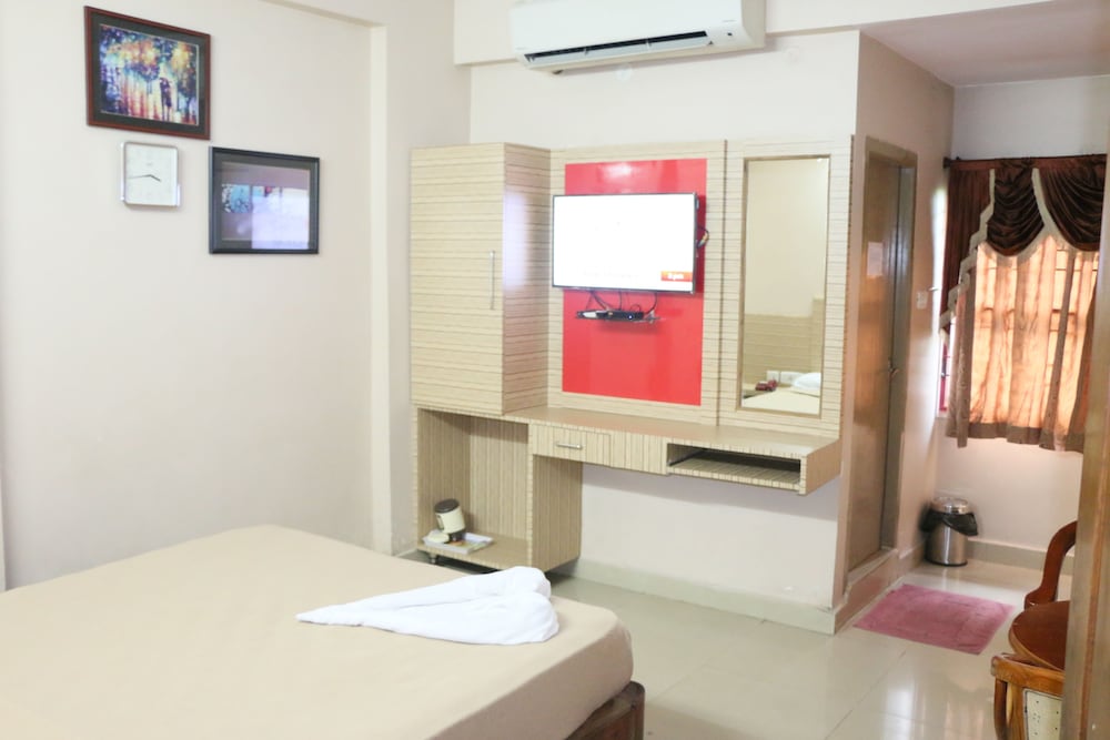 Hotel Akshaya 26/36