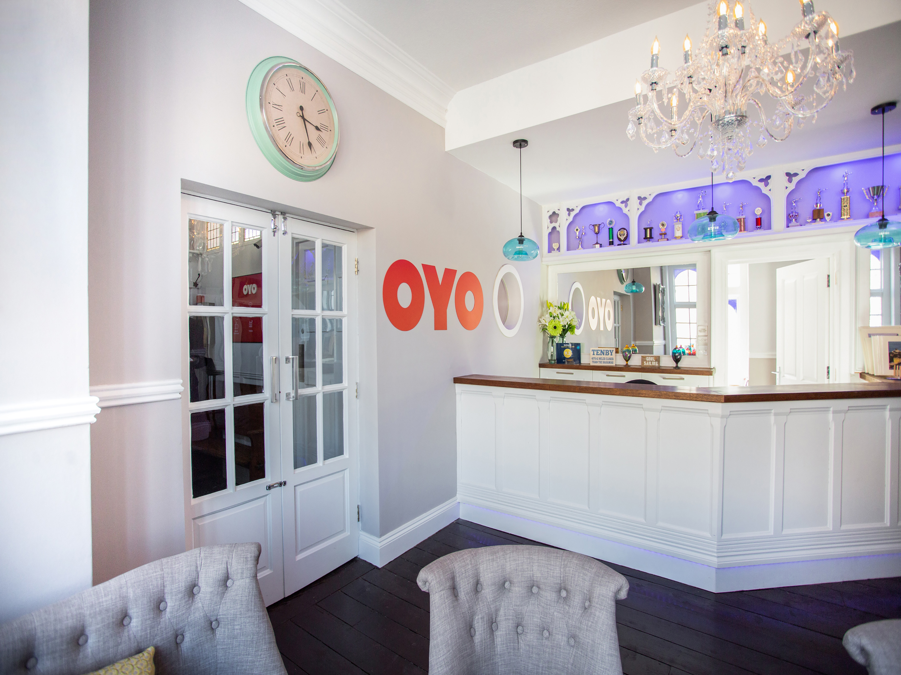 OYO Timothy's 8/33