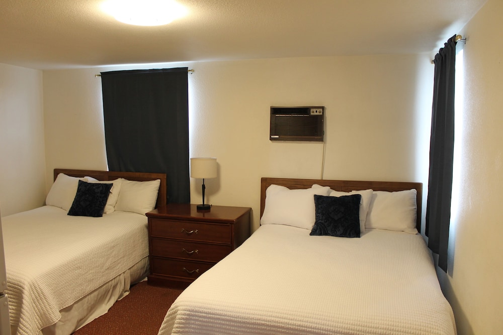 SUITE, KING BED, SOFA