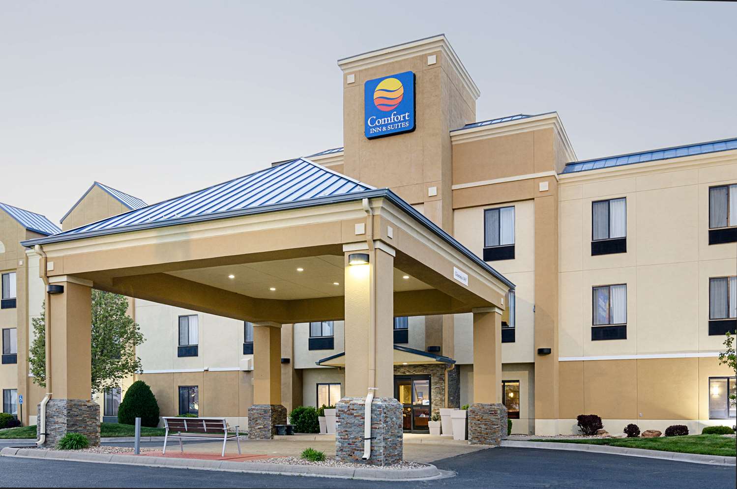 Comfort Inn & Suites Hutchinson KS 27/27