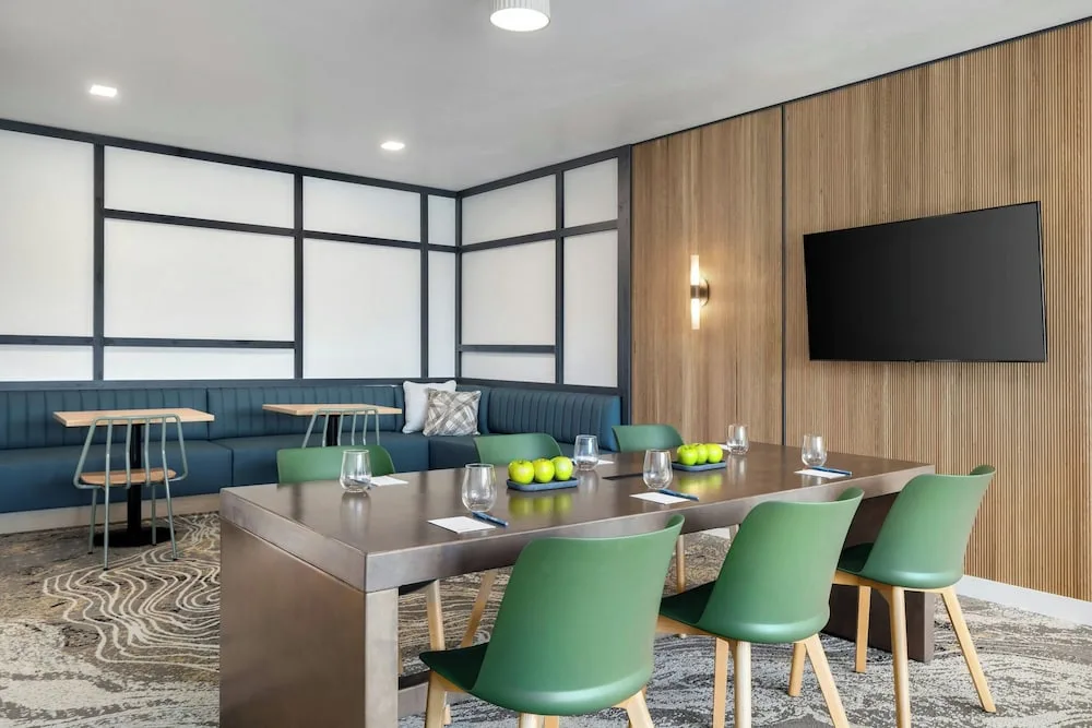 Fairfield by Marriott Inn & Suites Forrest City 28/33