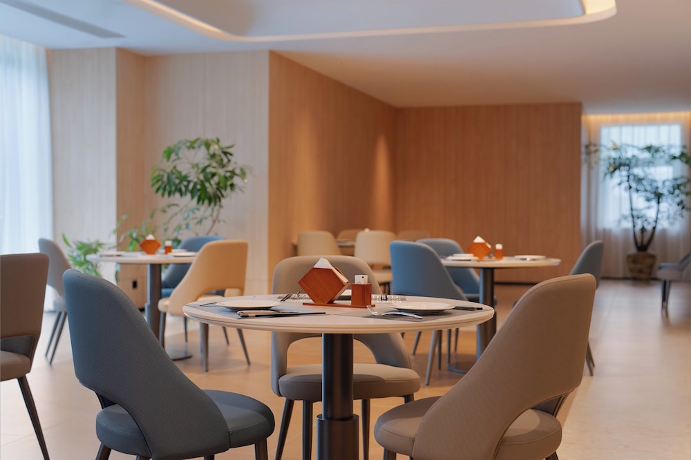 YiWu Zhonglian Kaixin Hotel 65/75