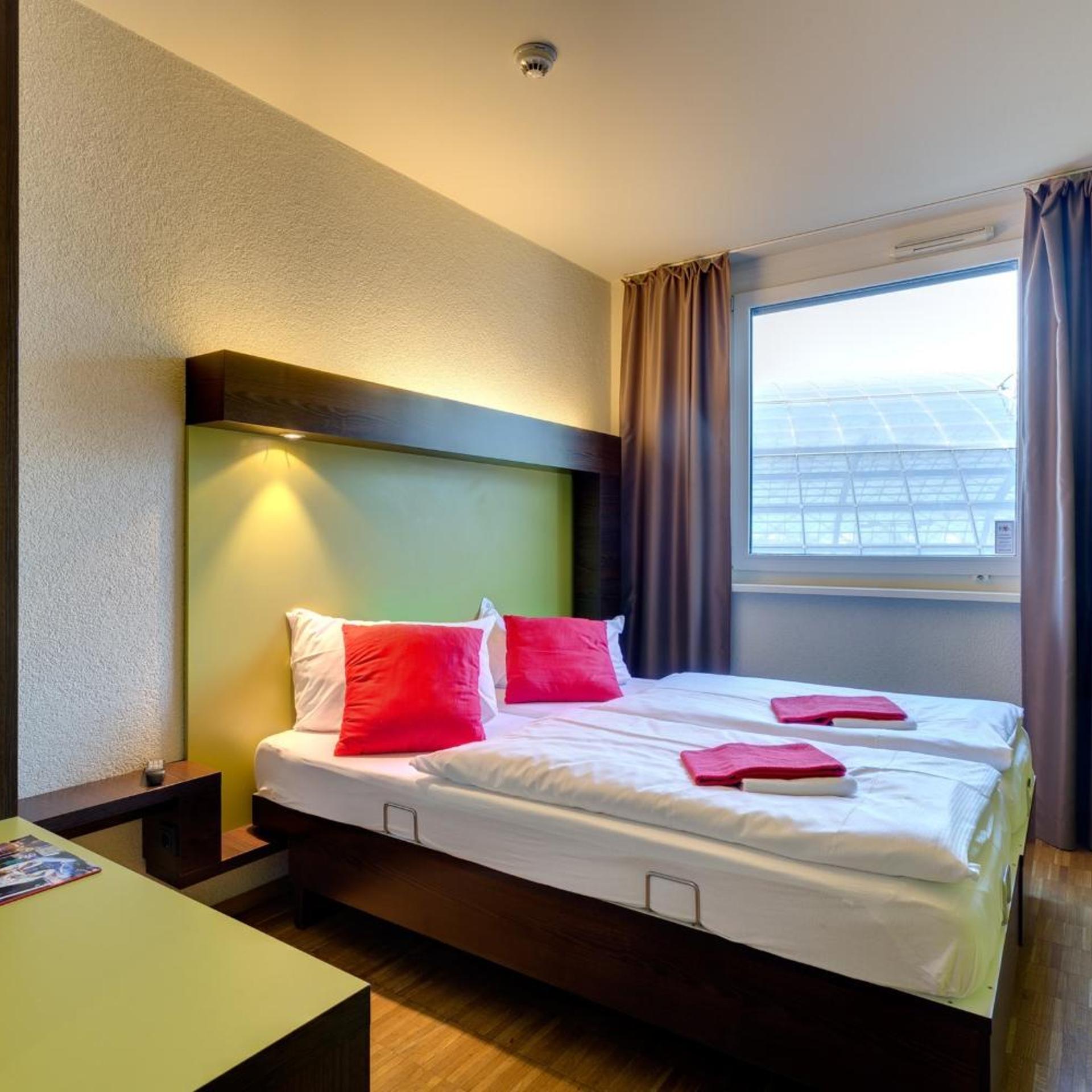 Meininger Hotel Berlin Hauptbahnhof 13/42