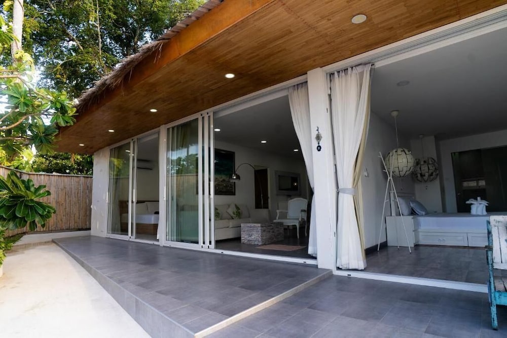 Samui Pier Beach Front Resort 5/80
