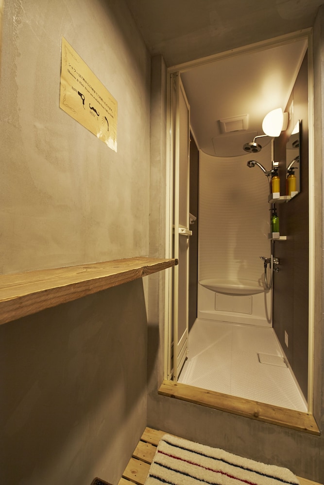 Untapped Hostel 30/57