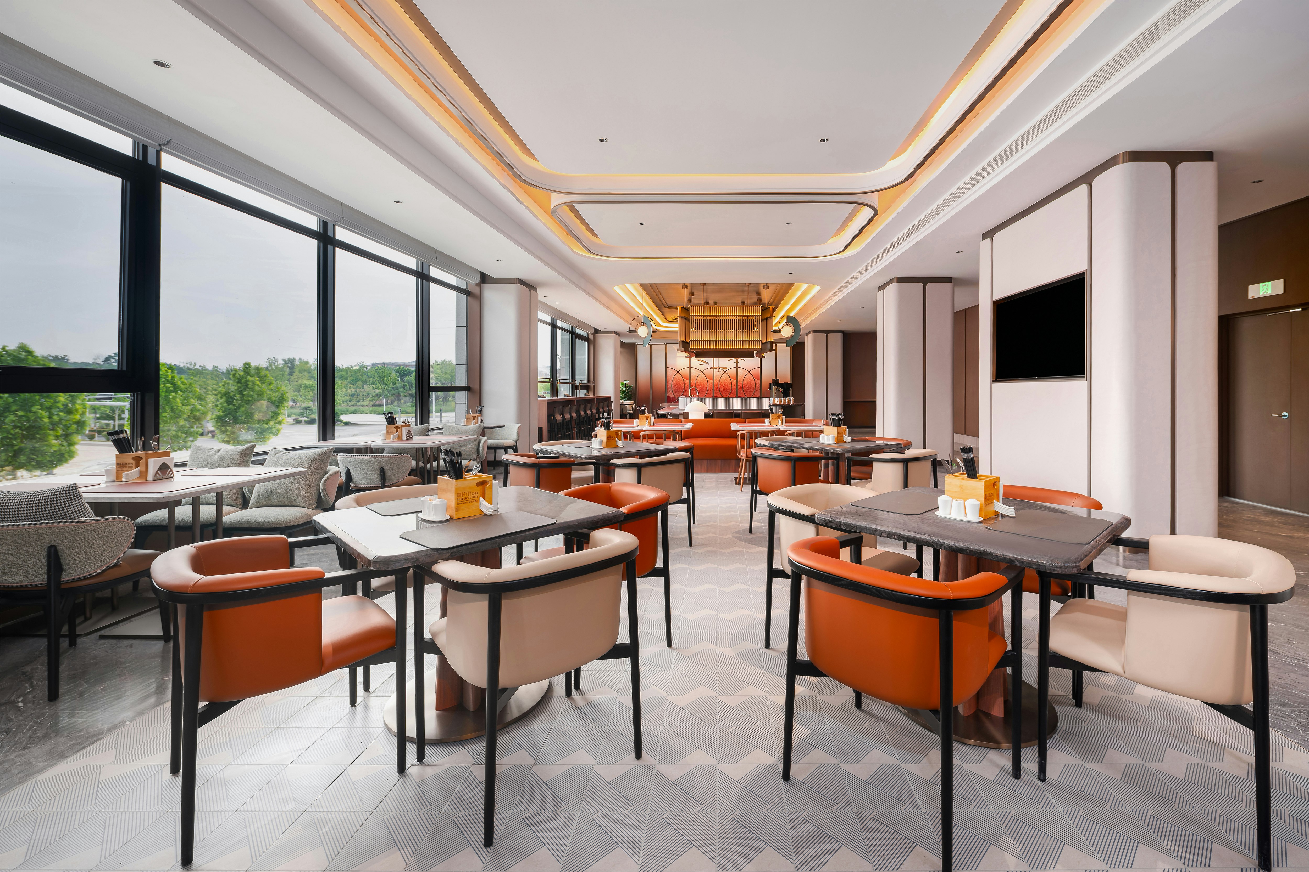 Hilton Garden Inn Xinyang East Railway Station 29/32