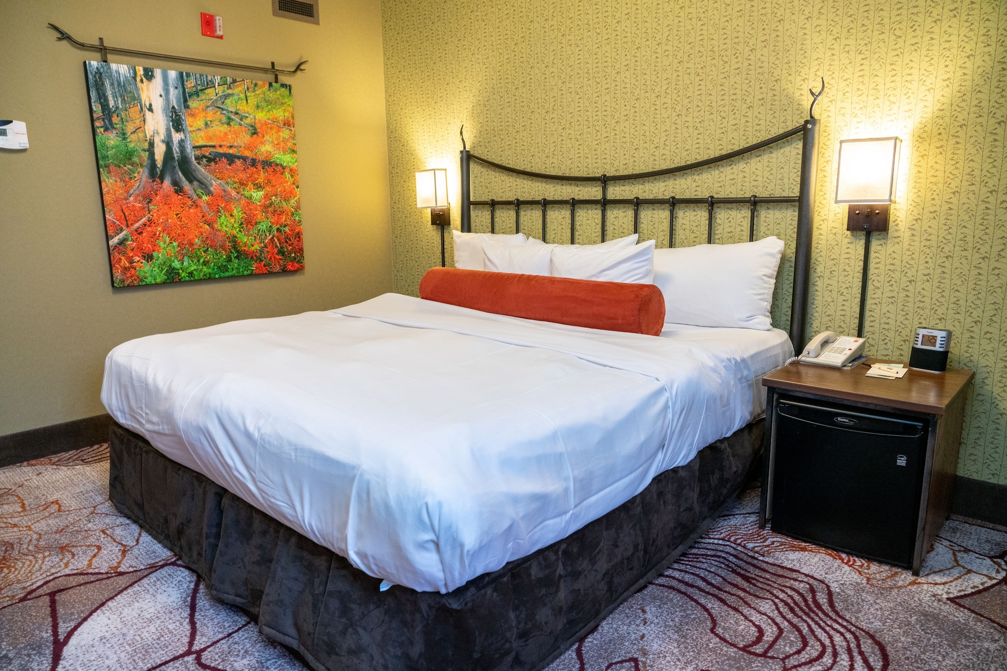 STANDARD, KING BED