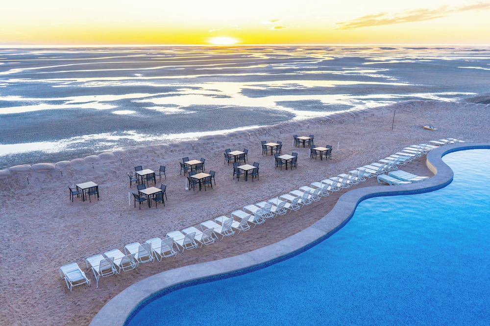 Laguna Shores Resort 2/49