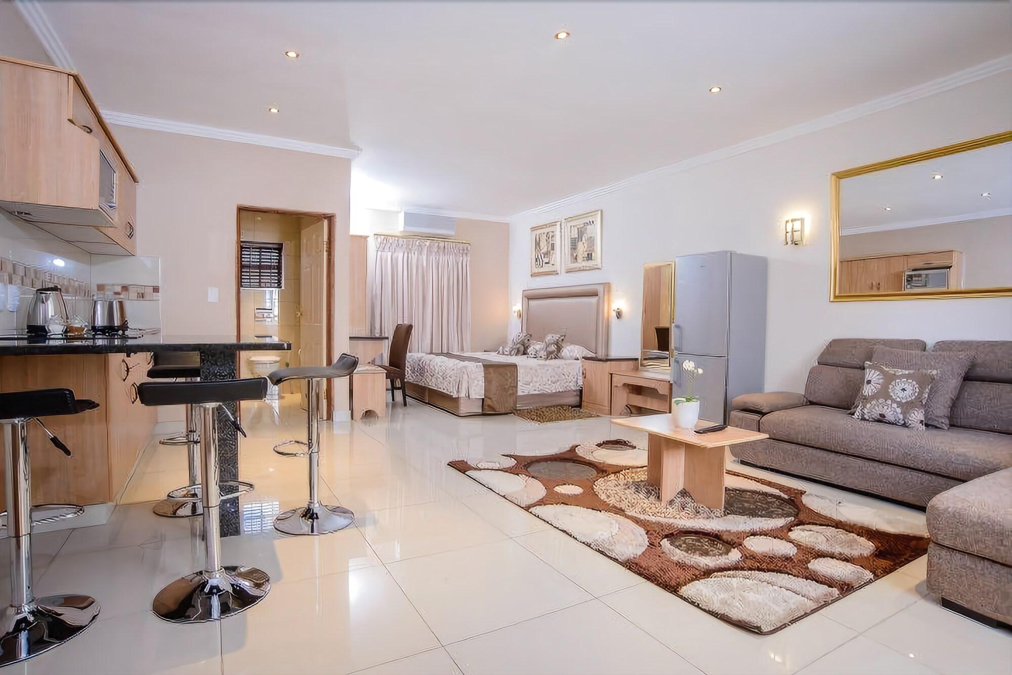 The Cycad Lodge & Chalets 30/50