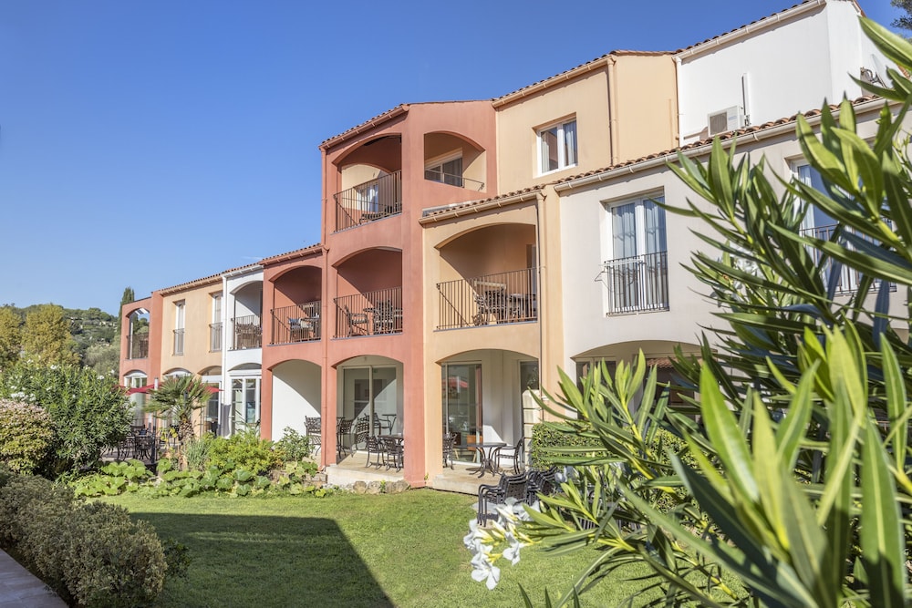 Le Club Mougins 41/50