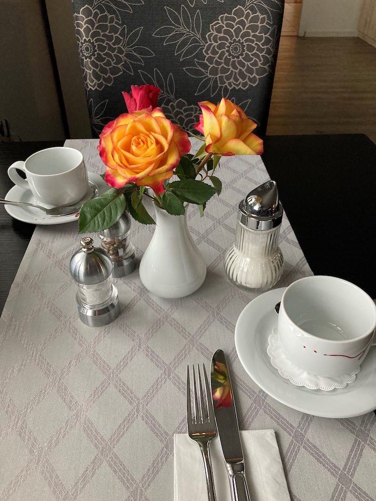Hotel Konrad Poetzel Holzkirchen 38/50