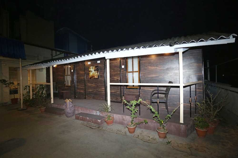 Hotel Rushabh Home 4/48