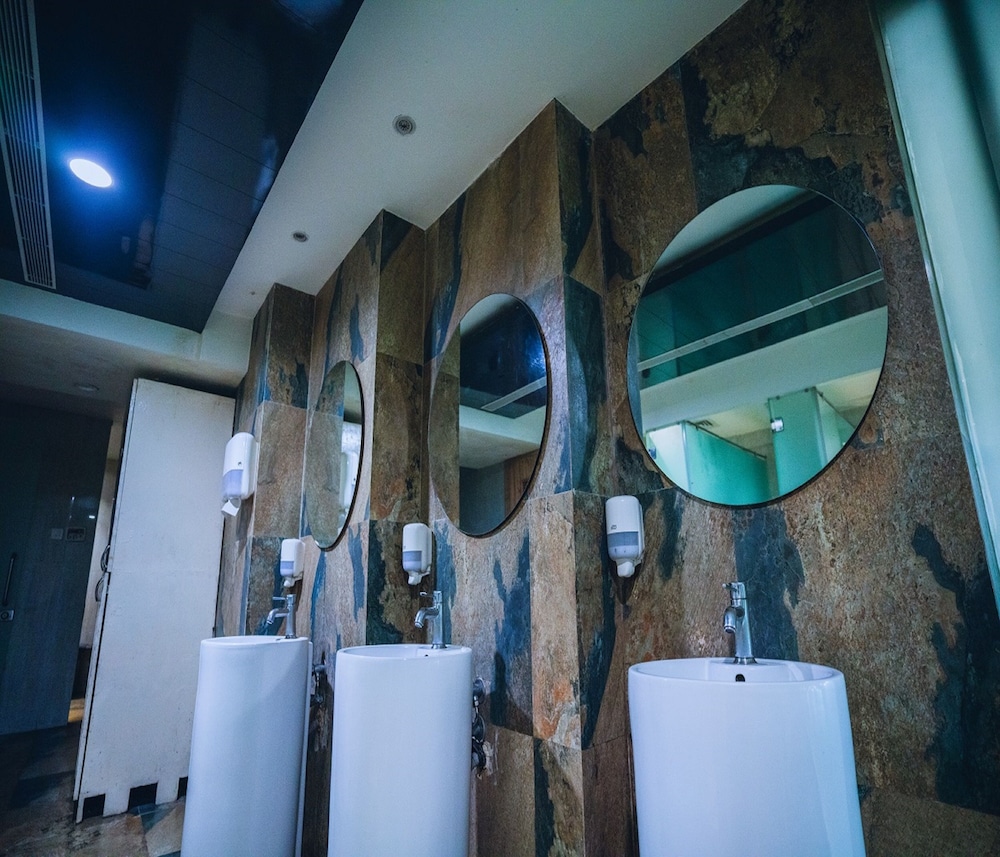 Barsana Hotel And Resort 32/50