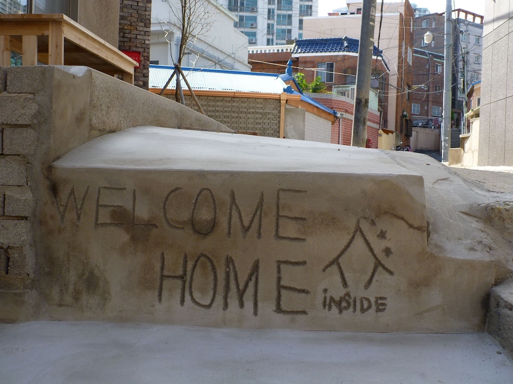 Inside Busan Hostel 33/50