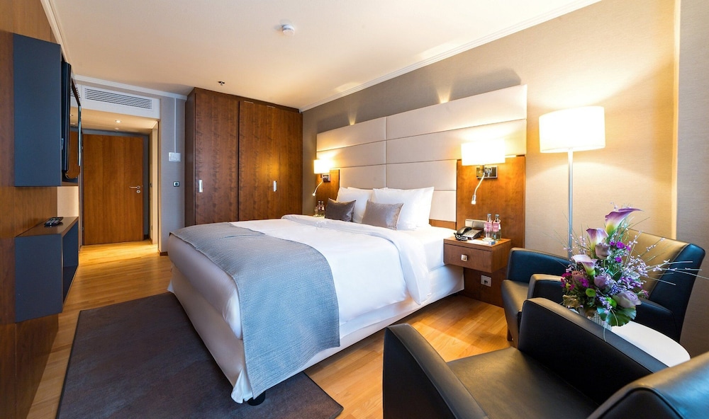 Crowne Plaza Frankfurt Congress Hotel 17/79