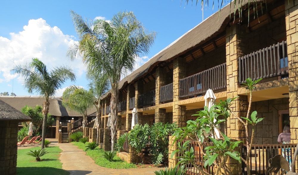 Bushmans Rock Country Lodge 6/50