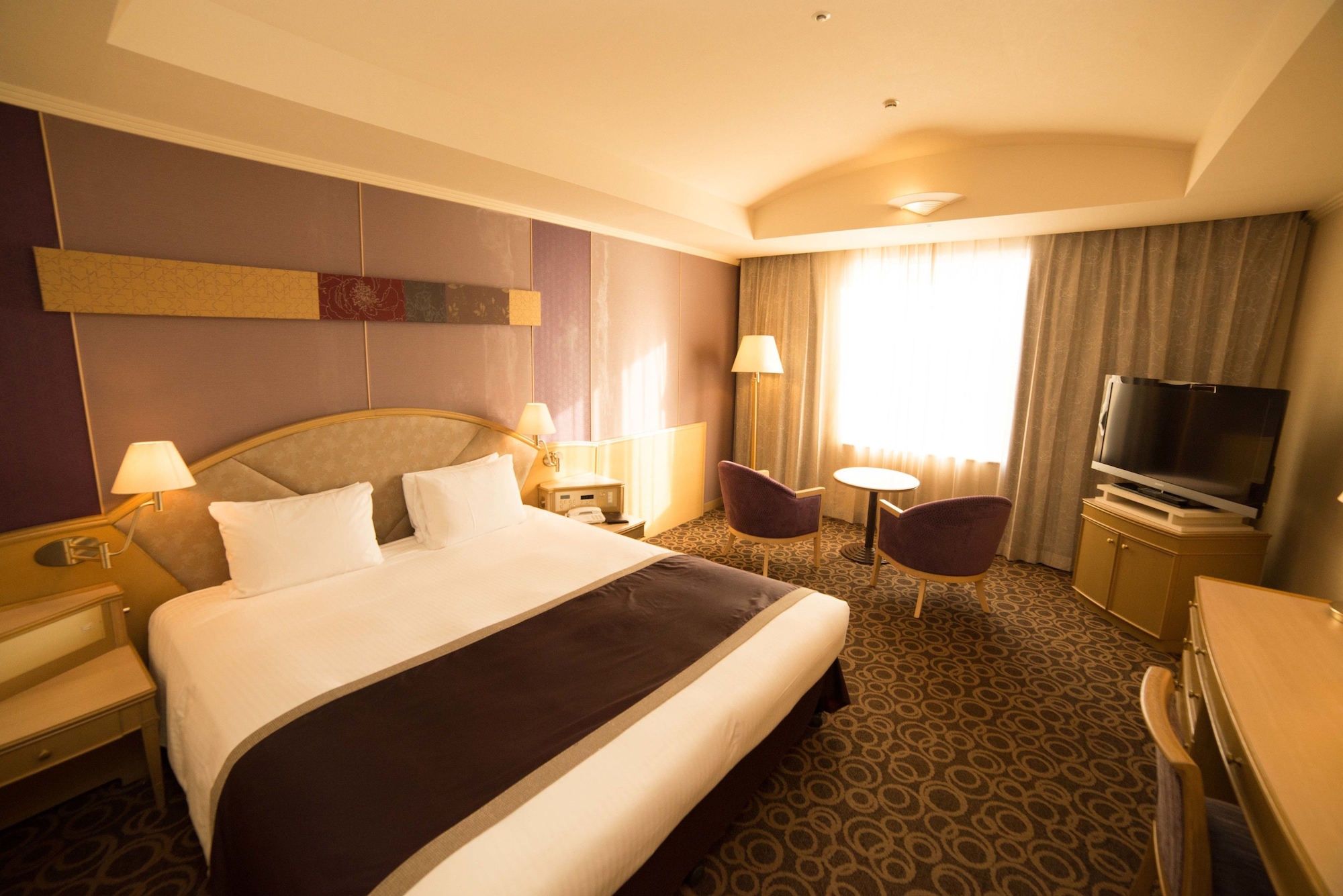 SUPERIOR, DOUBLE BED, HIGH FLOOR
