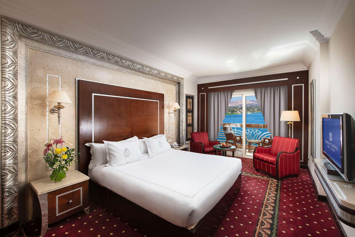 Royal, Club, King Bed, Lateral Side Nile View