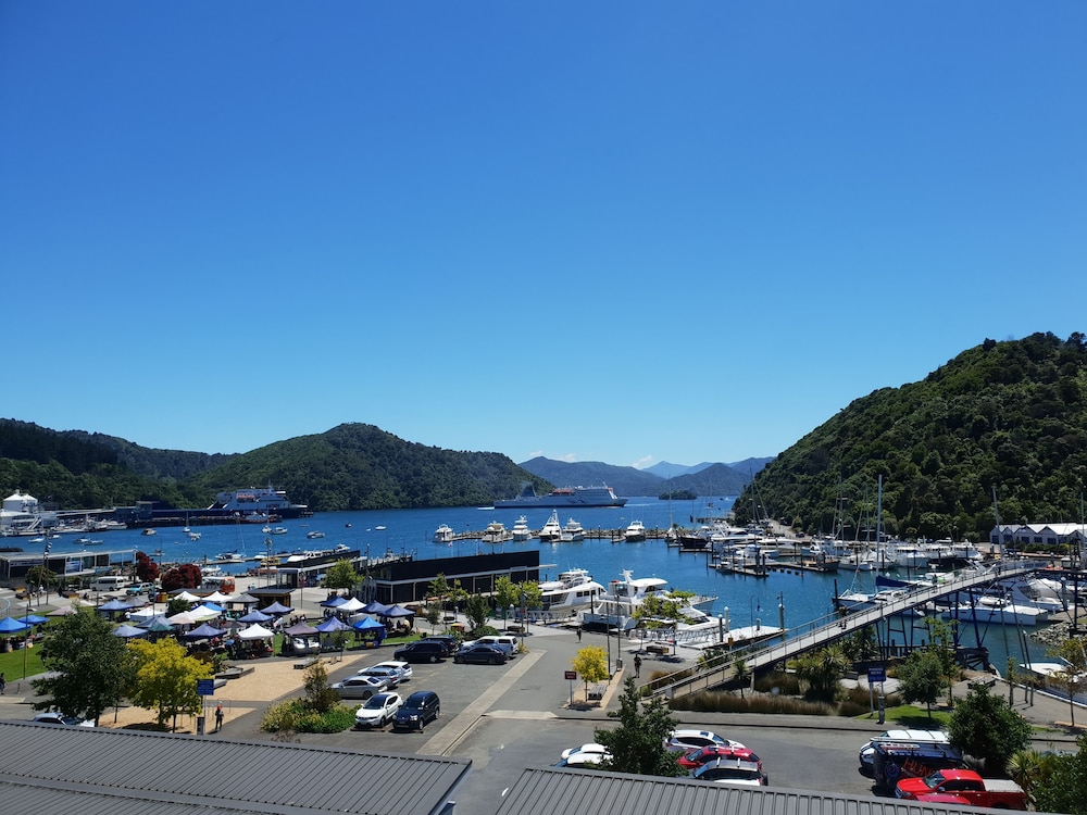 Edit Picton in PICTON