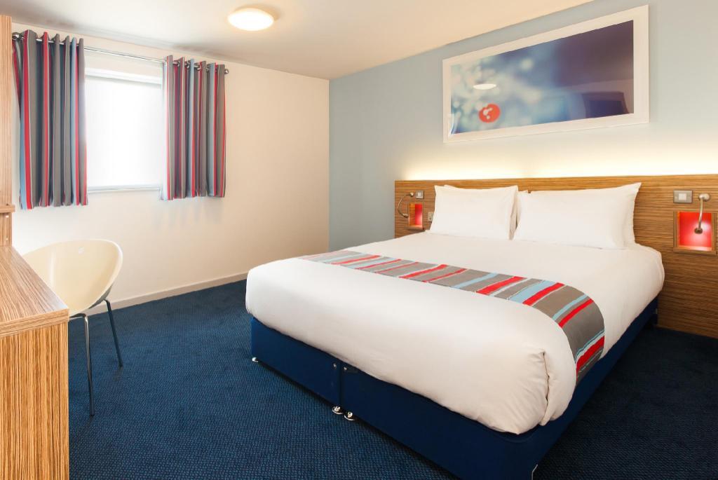 Room, Double Bed