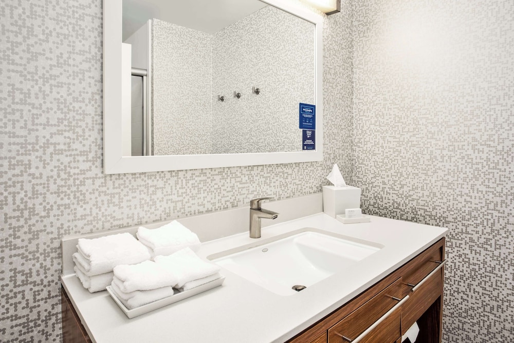 Studio, King Bed, City View, Corner, Home2 Suites By Hilton San Antonio Downtown Riverwalk Tx 3/7