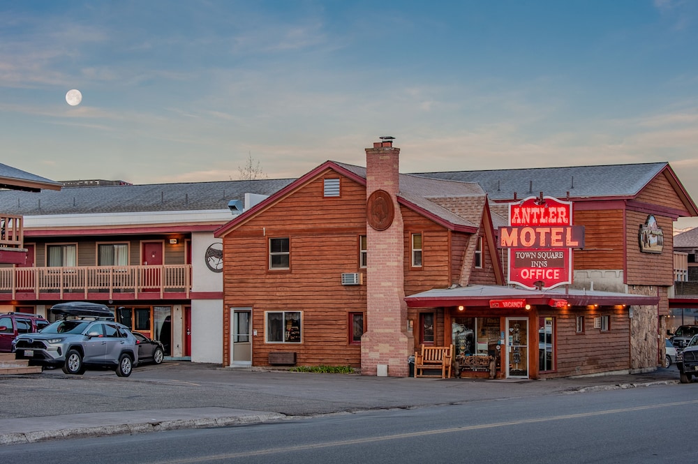 Antler Inn 7/47