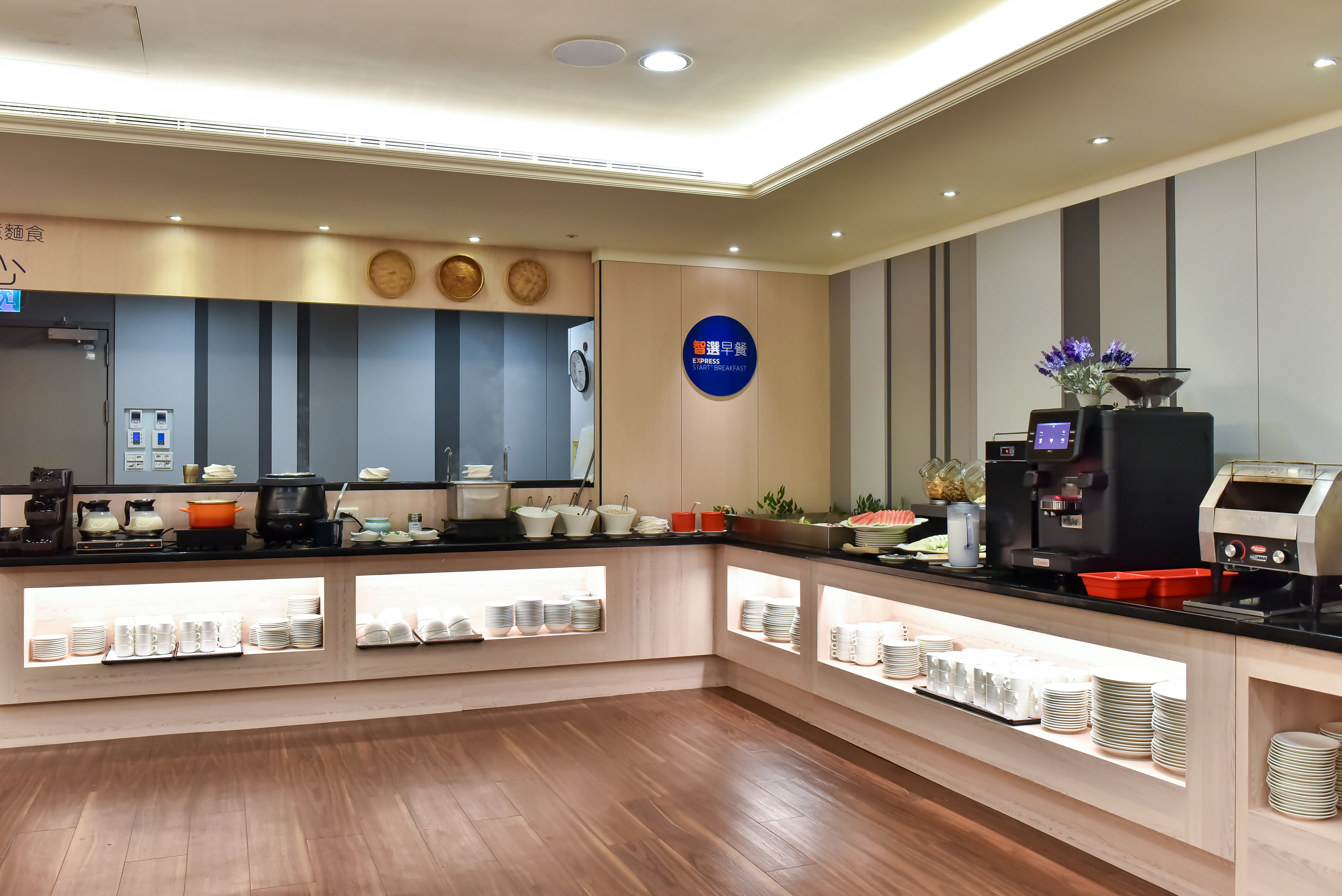 Holiday Inn Express Taipei Train Station 6/42