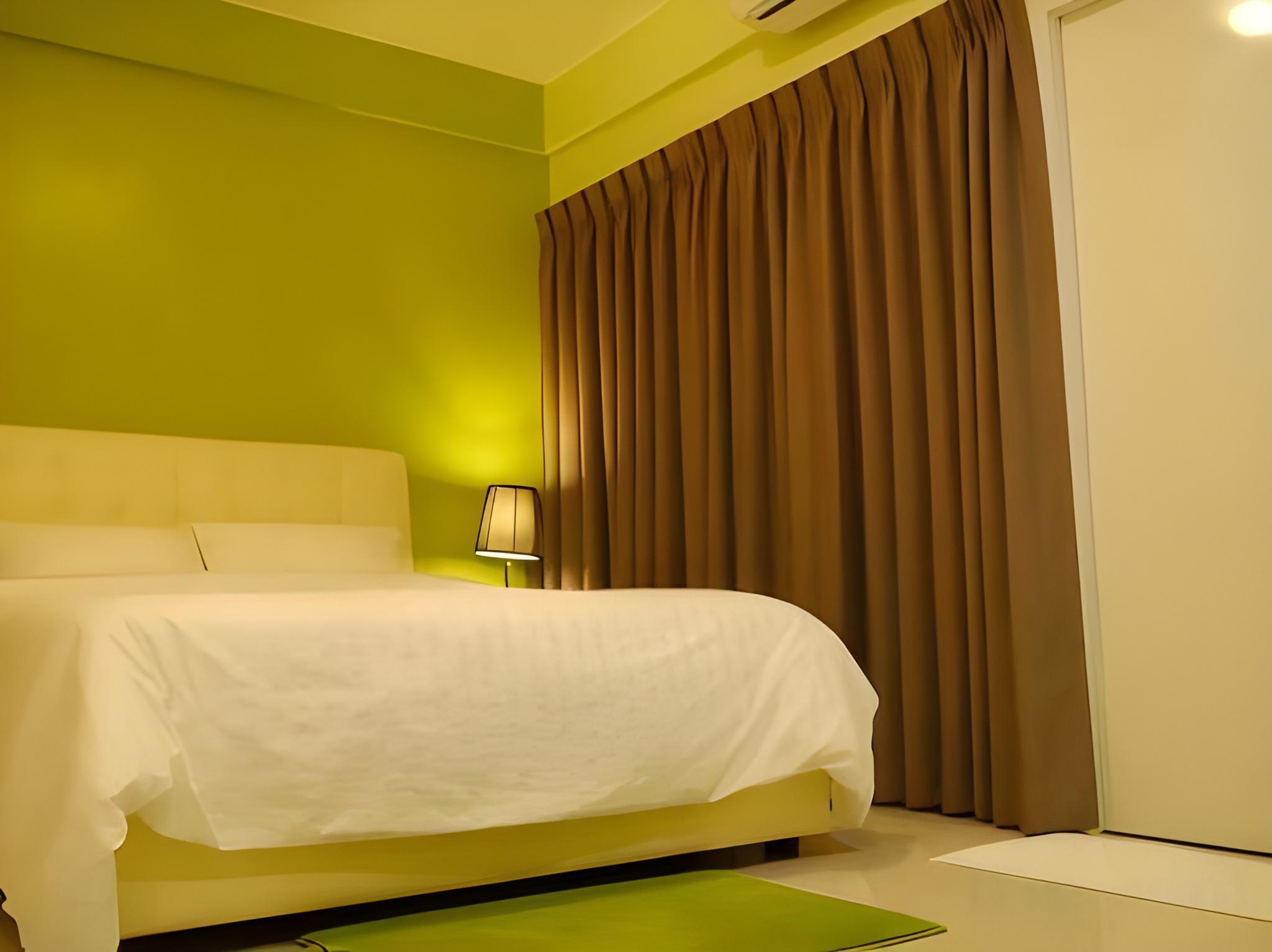 Room, Queen Bed