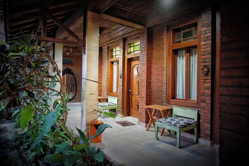 Arys Garden Hotel Yogyakarta 13/23