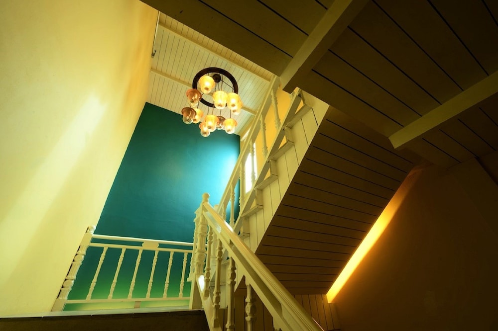 Baan Phuanda Phuket 46/79
