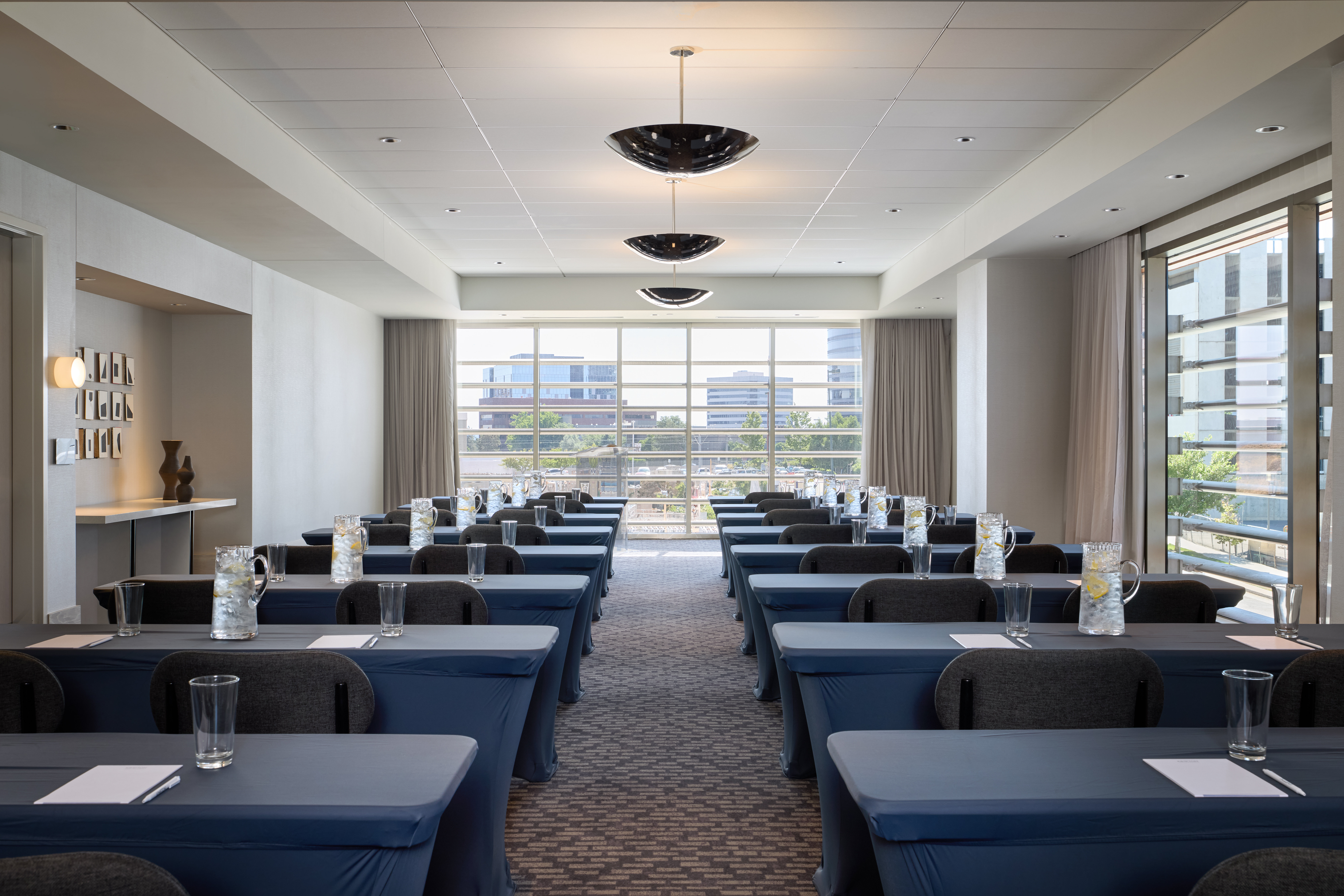 Kimpton Claret Hotel, an IHG Hotel 51/59