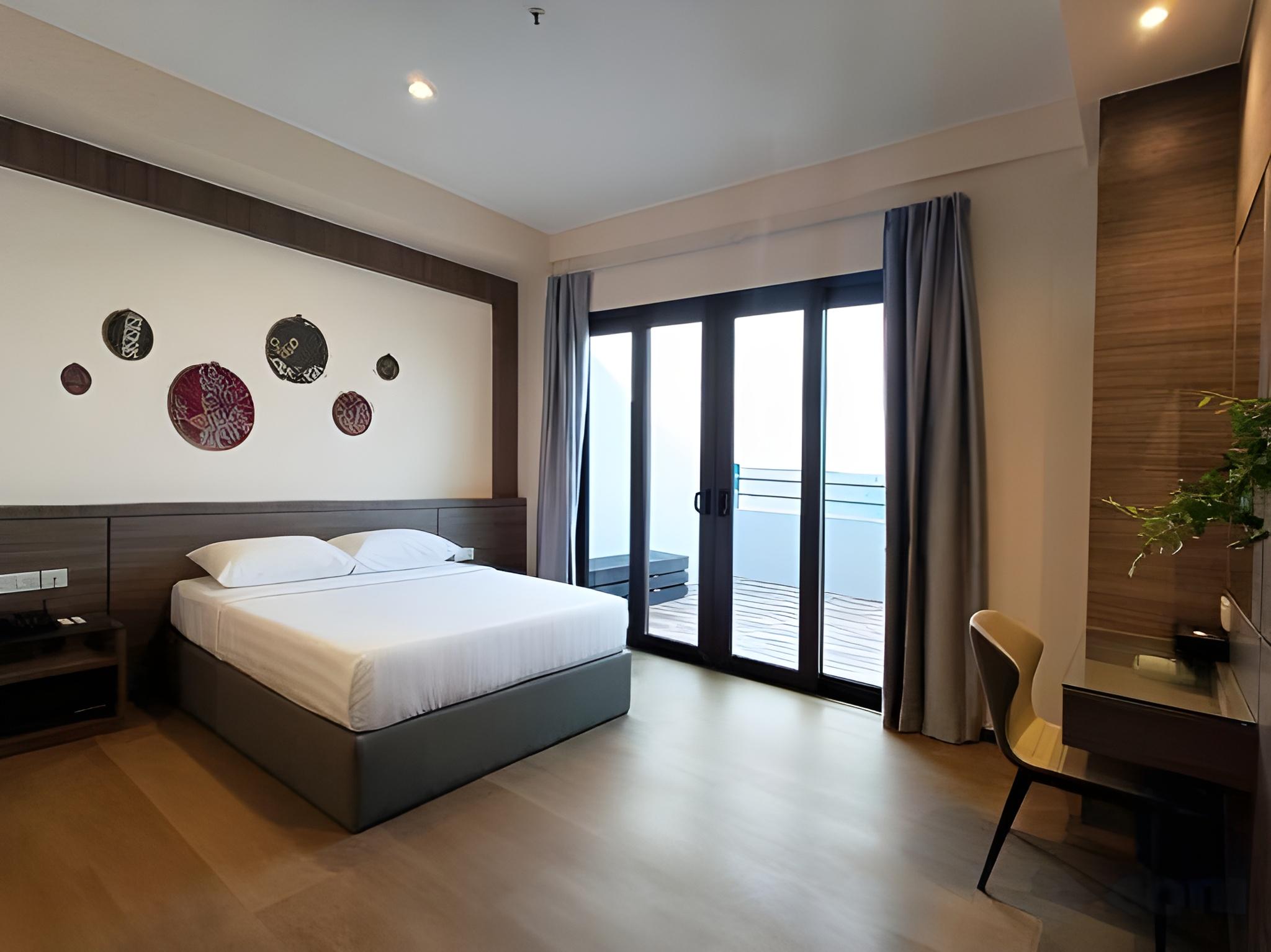 Seafest Hotel 11/25