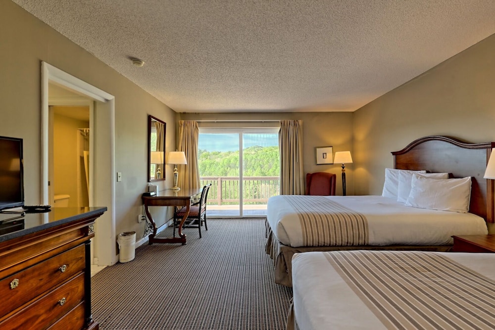 Room, 2 Queen Beds