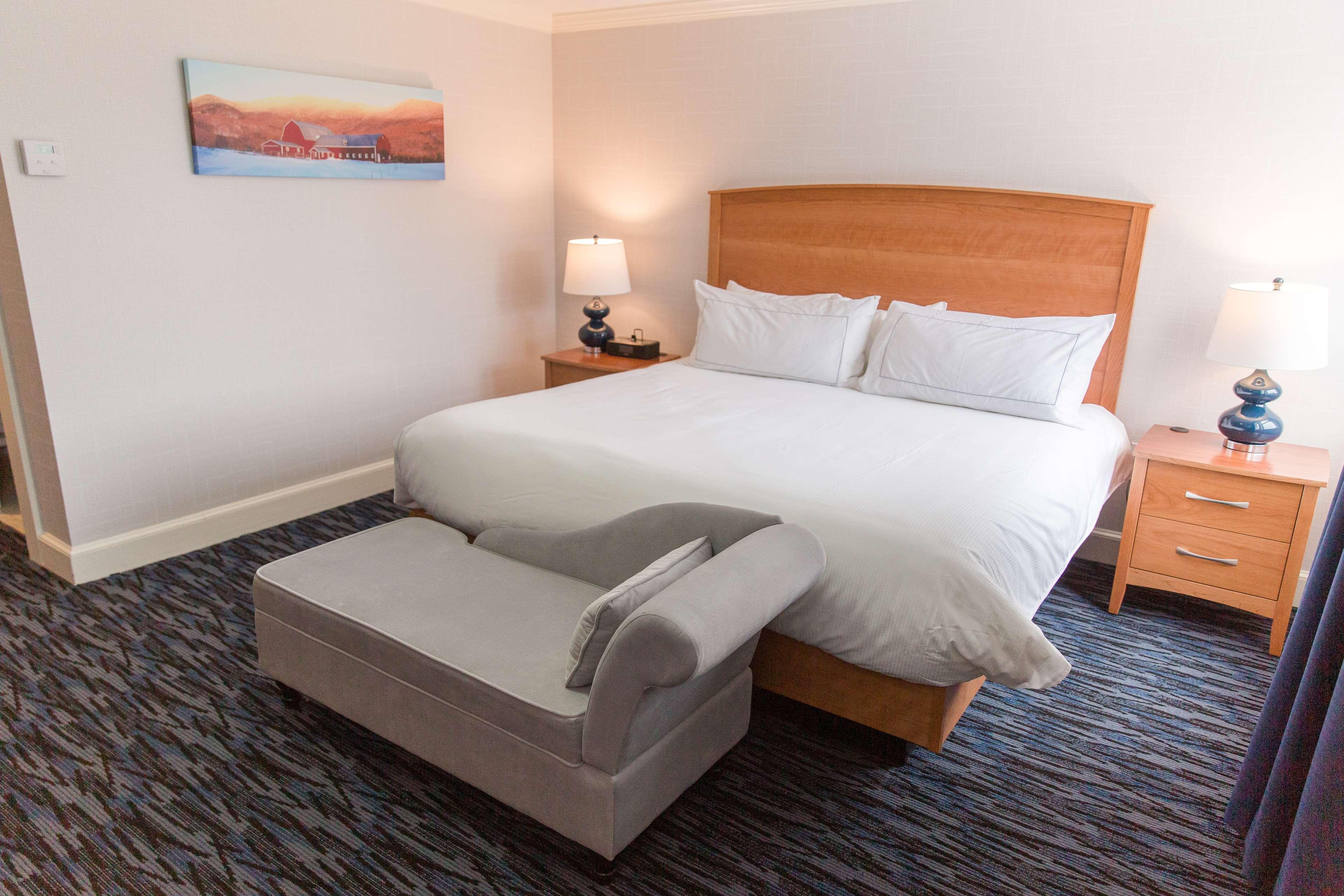 Deluxe, Double Bed