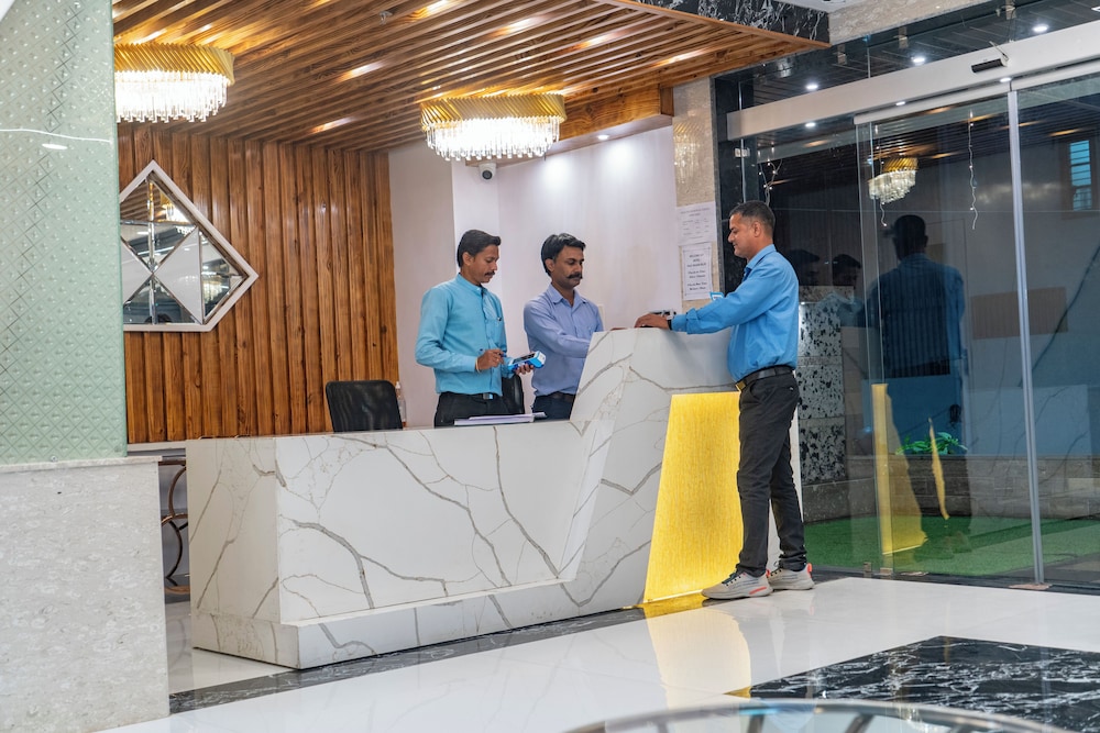 Pax Grand Blue Udaipur 10/50