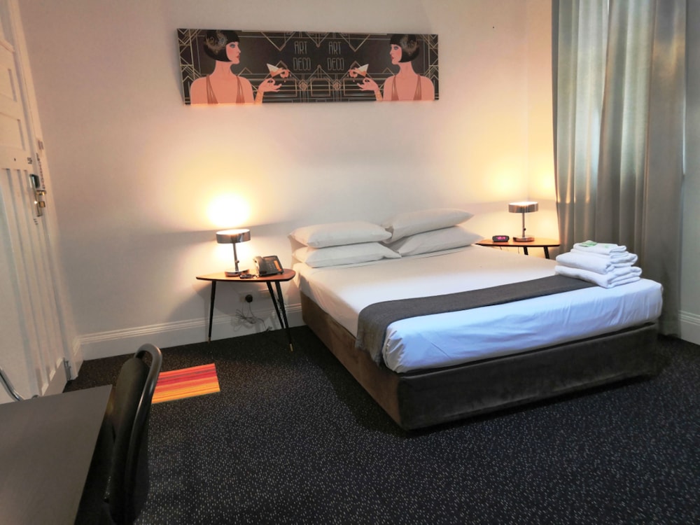 SUPERIOR, DOUBLE BED